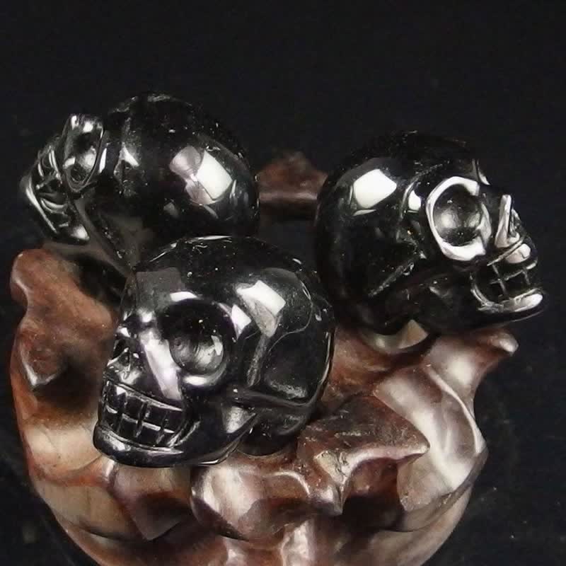 Decoración de Halloween con calavera de cristal natural de Olivenorma
