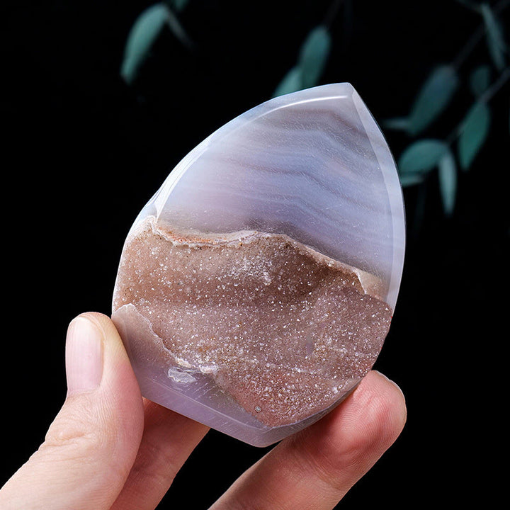 Adornos de piedras preciosas con forma de llama de cristal natural de Olivenorma