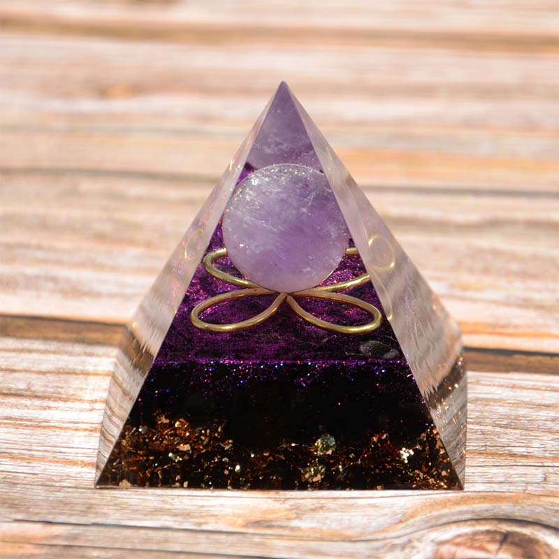 Esfera de amatista de Olivenorma con pirámide de orgón de obsidiana