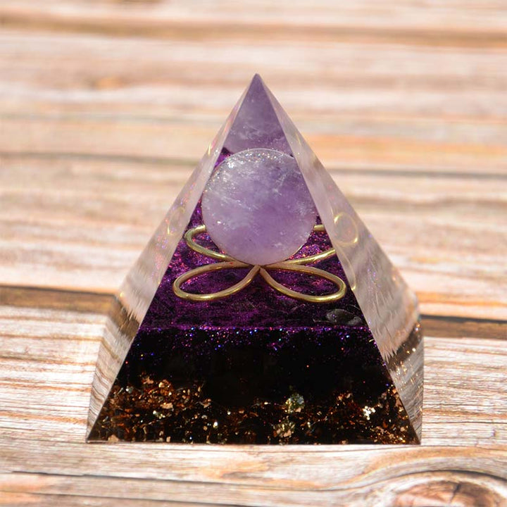 Esfera de amatista de Olivenorma con pirámide de orgón de obsidiana