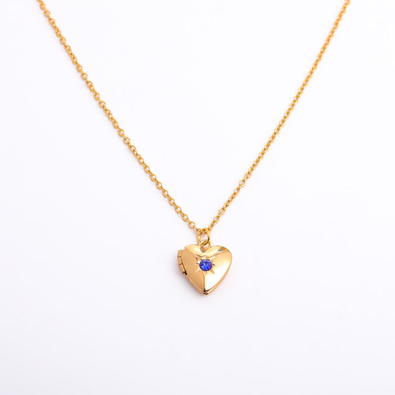 Collar con forma de corazón y piedra natal "Shine in My Heart" de Olivenorma 