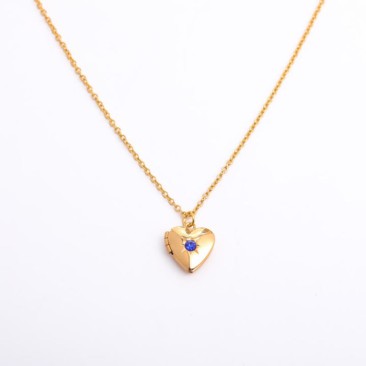 Collar con forma de corazón y piedra natal "Shine in My Heart" de Olivenorma 