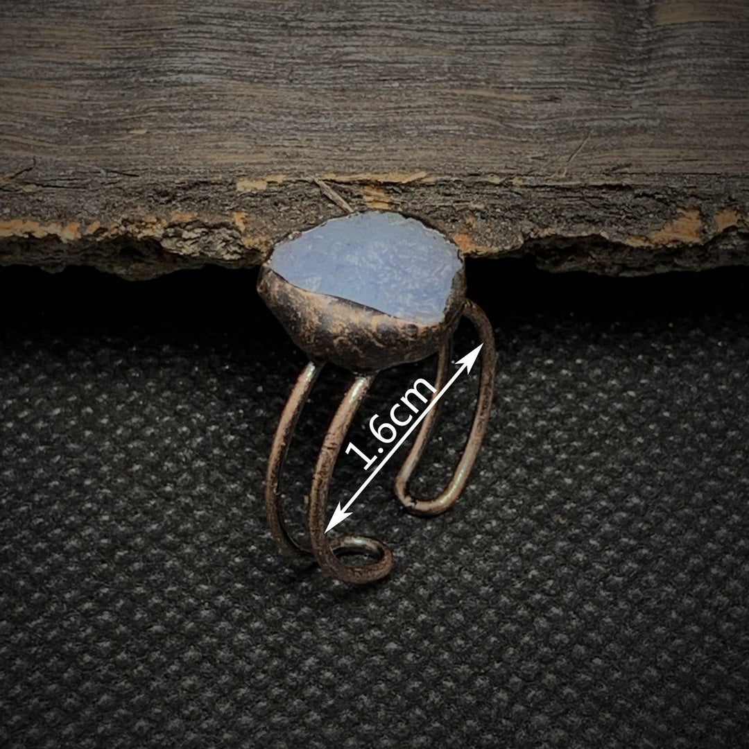 Anillo ajustable con doce piedras de nacimiento de piedra irregular natural en bruto de Olivenorma 
