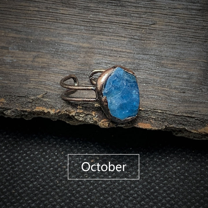 Anillo ajustable con doce piedras de nacimiento de piedra irregular natural en bruto de Olivenorma 