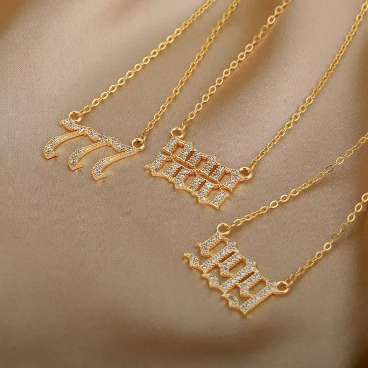 Collar con número de ángel y circonita de Olivenorma