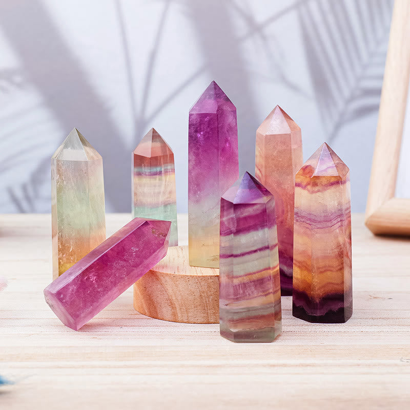 Varitas de cristal con forma de columna hexagonal de fluorita arcoíris natural de Olivenorma 