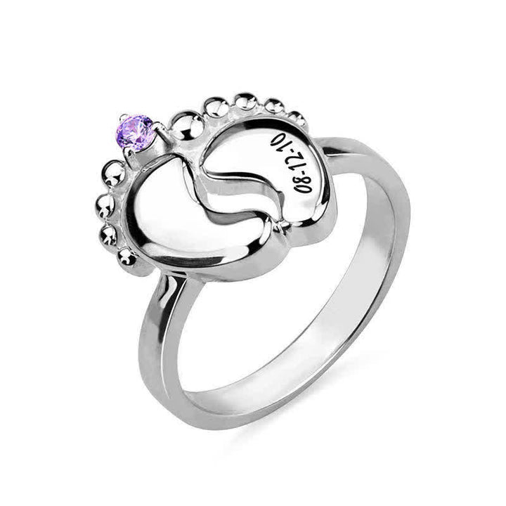 Anillo con piedras de nacimiento grabadas con pies de bebé de Olivenorma Creative