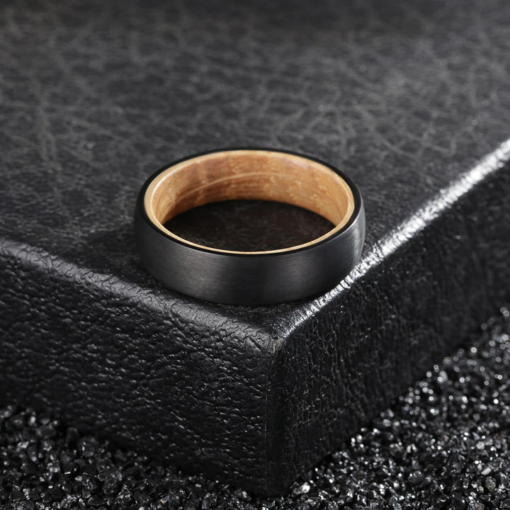 Anillo de tungsteno negro de madera de barril de whisky de 6 mm de Olivenorma