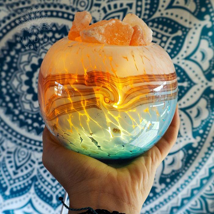 Lámpara de sal del Himalaya de vidrio soplado de Olivenorma