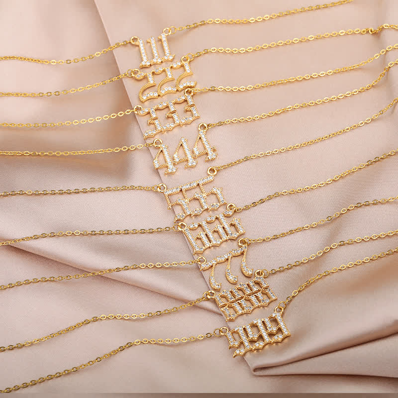 Collar con número de ángel y circonita de Olivenorma