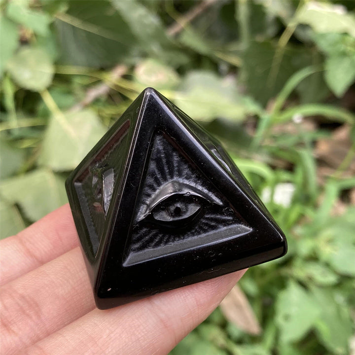 Pirámide de orgón de obsidiana de Olivenorma, decoración con piedras preciosas 