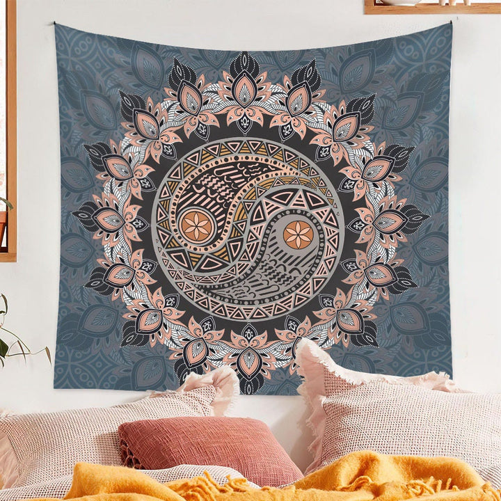 Tapiz con diseño circular Qiankun con flores bohemias de Olivenorma