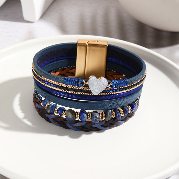 Pulsera de cuero con dije de corazón y cuentas de cristal natural de Olivenorma