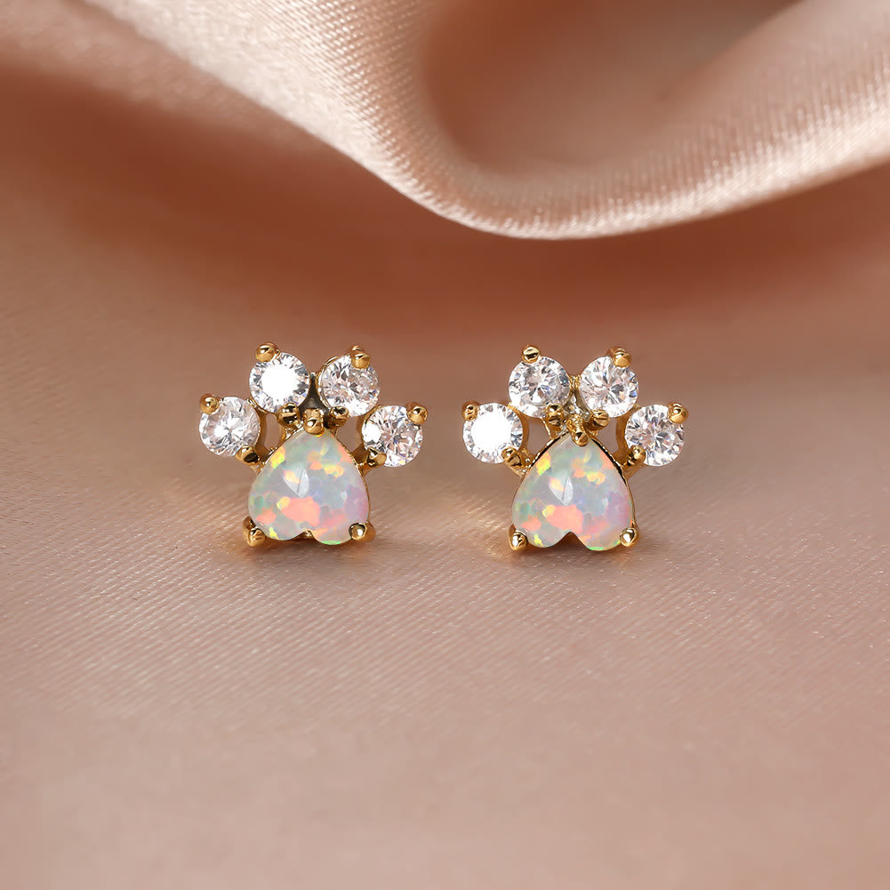 Pendientes de pata de gatito con circonita blanca y ópalo kawaii de Olivenorma
