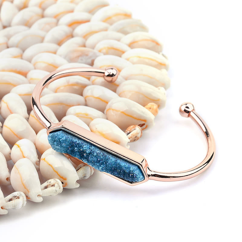 Pulsera de cobre y metal con cristales naturales de Olivenorma