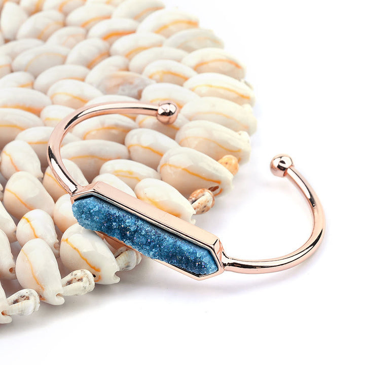 Pulsera de cobre y metal con cristales naturales de Olivenorma