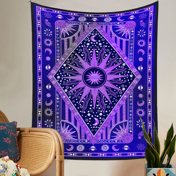 Tapiz bohemio con rayos de sol y luna de Olivenorma 
