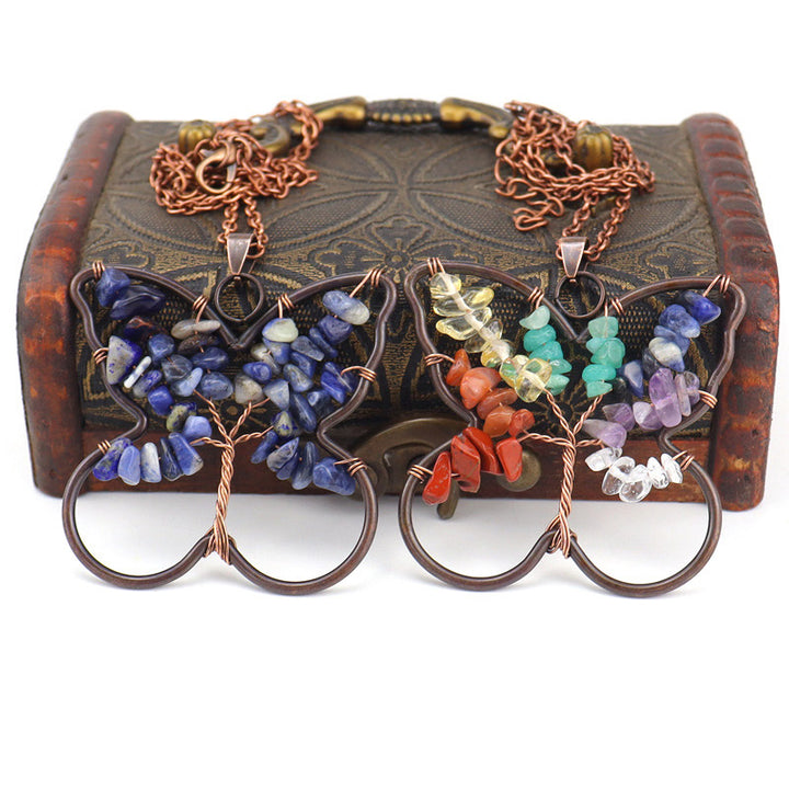 Collar curativo de mariposa con chakras