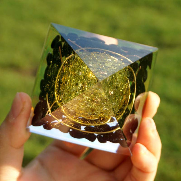 Pirámide de orgón Reiki del árbol de la vida de peridoto Olivenorma con obsidiana