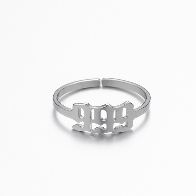 Anillo de la suerte minimalista con número angelical