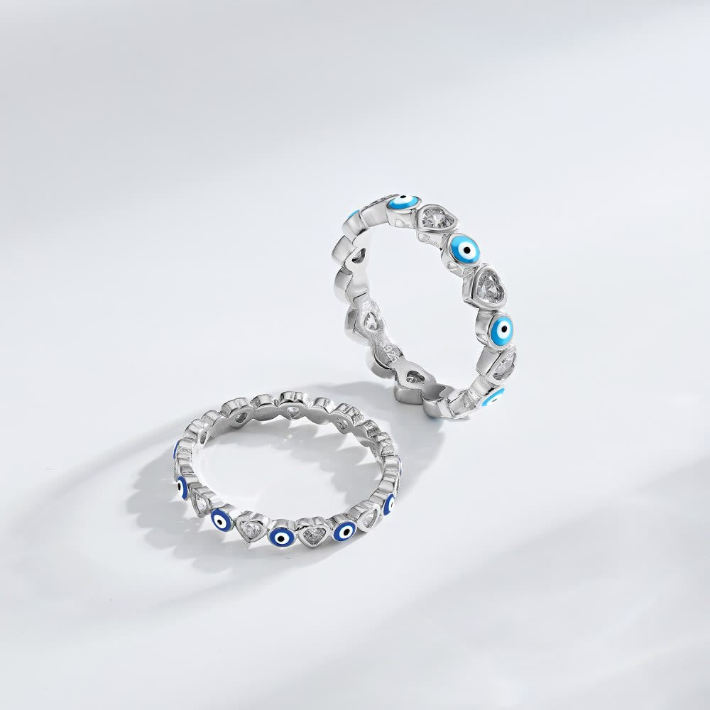 Anillo de plata de ley S925 con forma de corazón y circonita blanca de Olivenorma