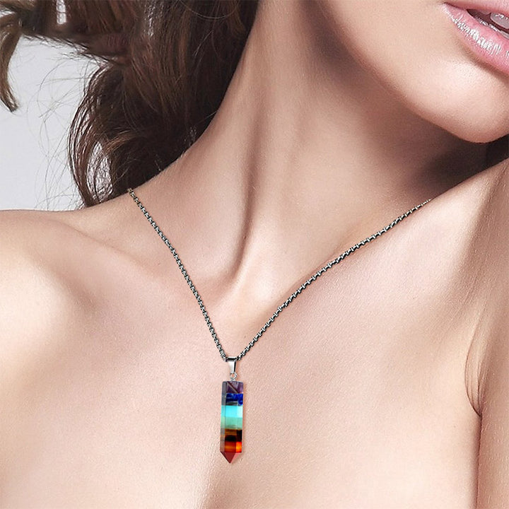 Collar de piedras preciosas de chakras con forma hexagonal de cristal