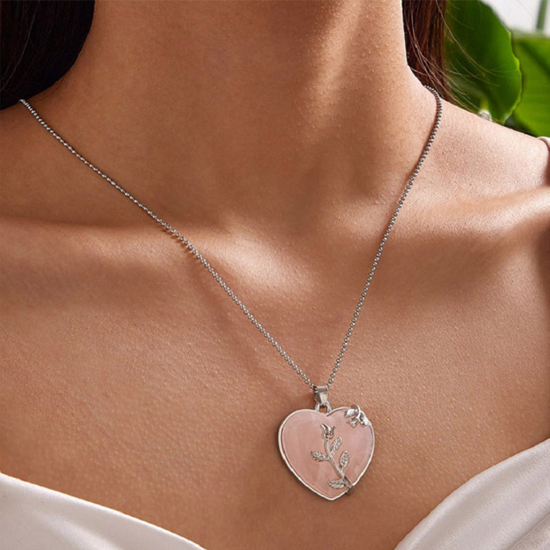 Collar de piedras preciosas rosas en forma de corazón de Olivenorma