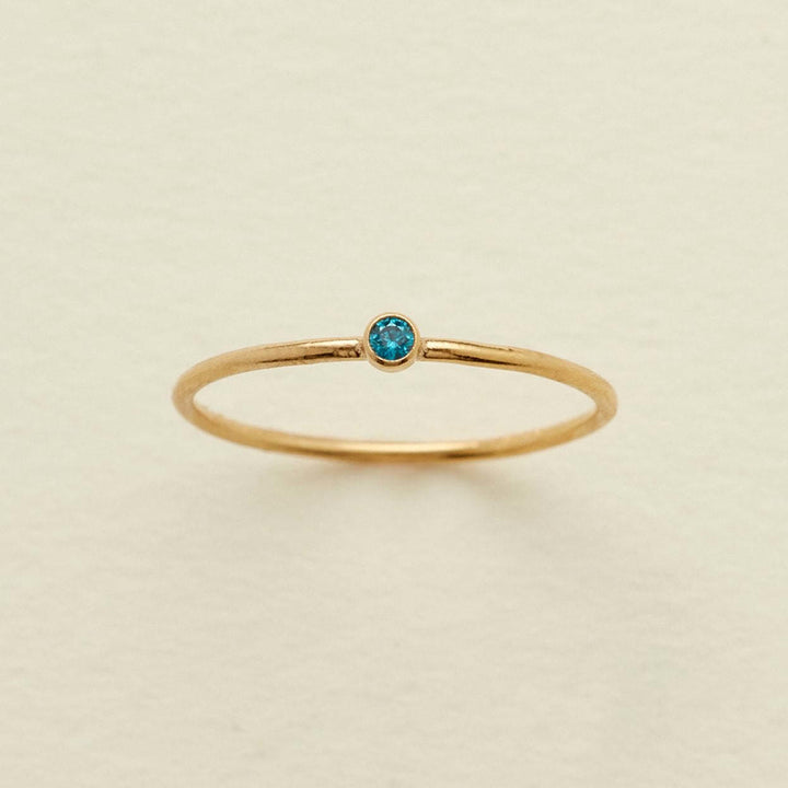 Anillo fino con piedra natal de Olivenorma para el día del nacimiento de 12 meses