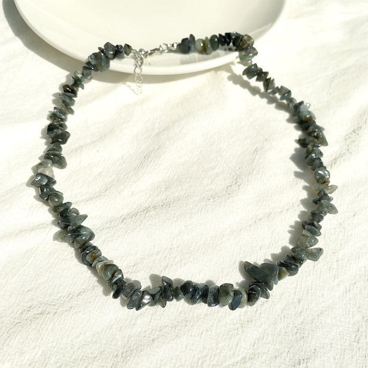 Collar de piedra de cristal pulida de forma irregular de Olivenorma