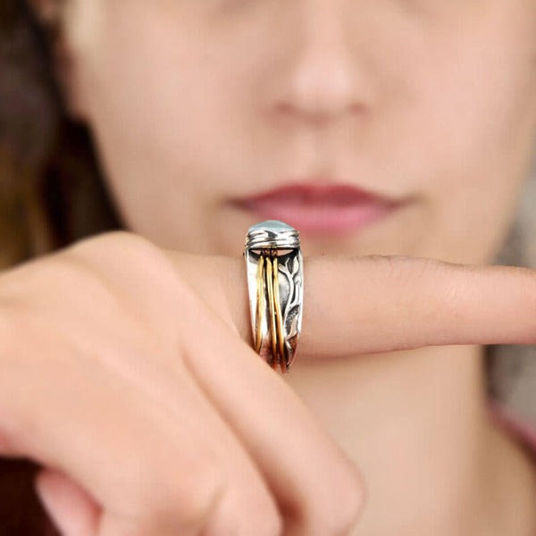 Anillo giratorio de aguamarina Olivenorma