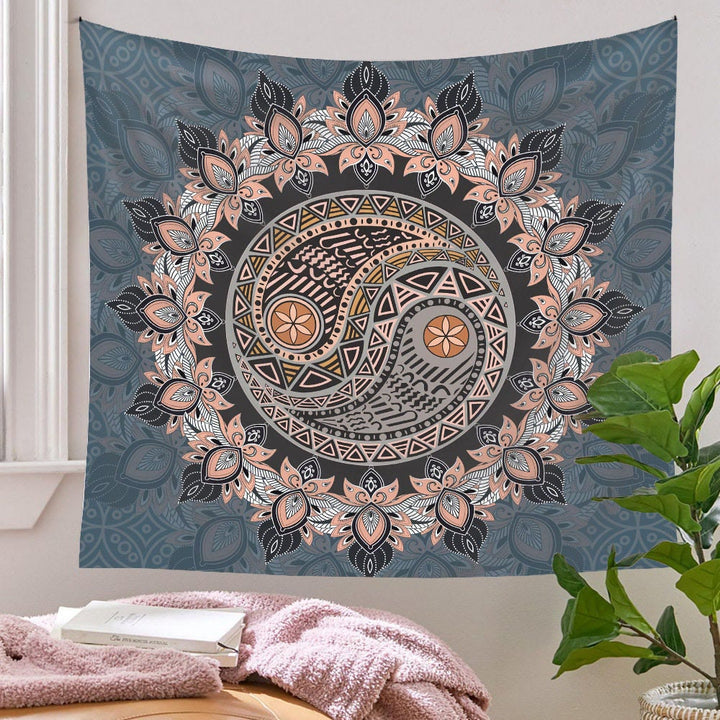 Tapiz con diseño circular Qiankun con flores bohemias de Olivenorma