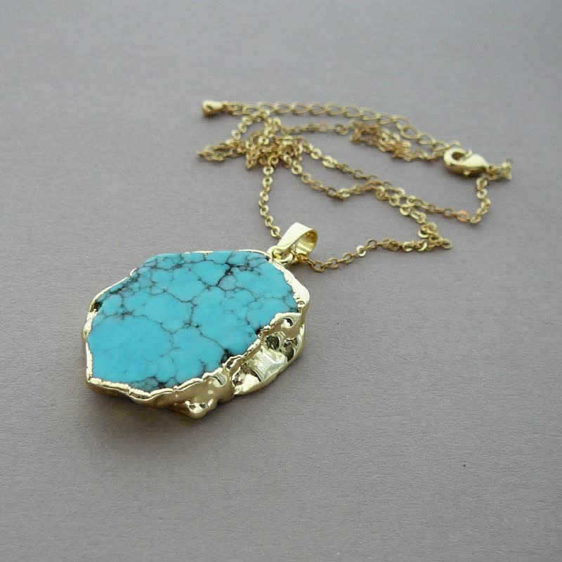 Collar delicado de turquesa irregular de Olivenorma