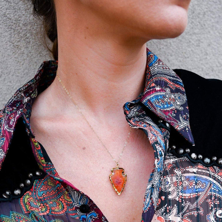 Collar con punta de flecha de cornalina de cristal natural de Olivenorma