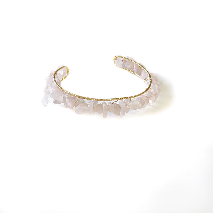 Pulsera de alambre enrollado con cuentas de grava de cristal natural de Olivenorma