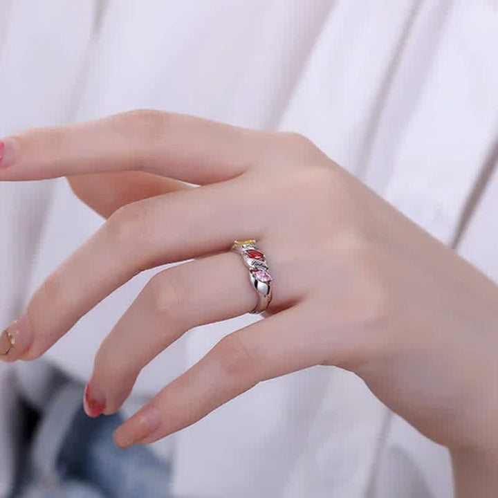 Anillo con piedras de nacimiento grabadas y personalizadas de Olivenorma Memory