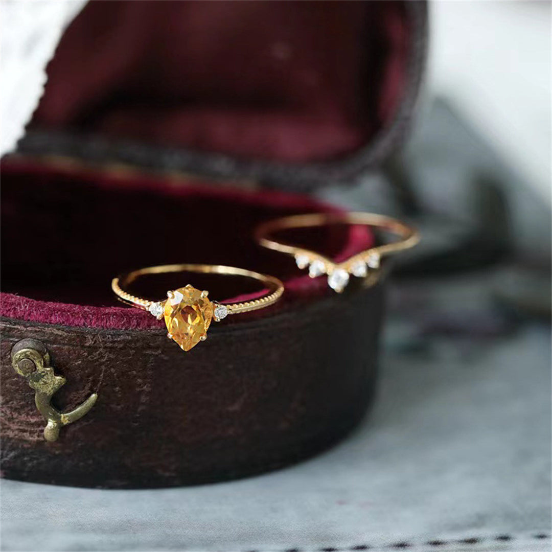 Anillo de citrino en forma de gota de oro y plata 925 de Olivenorma