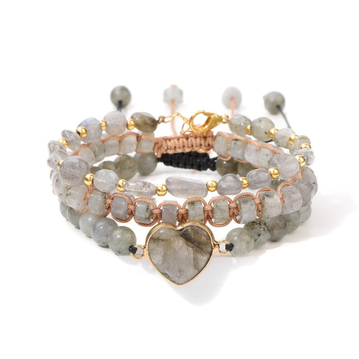 Pulsera con colgante en forma de corazón trenzado de cuerda hecha a mano de Olivenorma