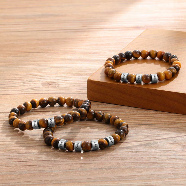 Pulsera de hombre personalizada con cuentas grabadas en piedra natural de Olivenorma
