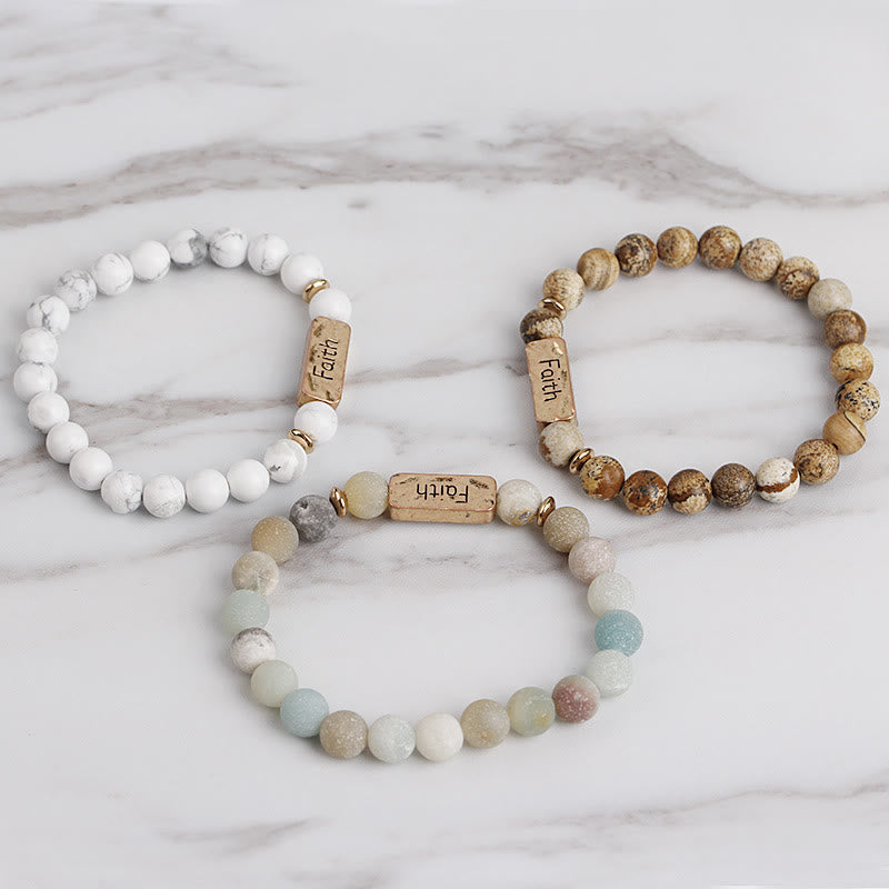 Pulsera con grabado de fe activa con piedras preciosas naturales de Olivenorma