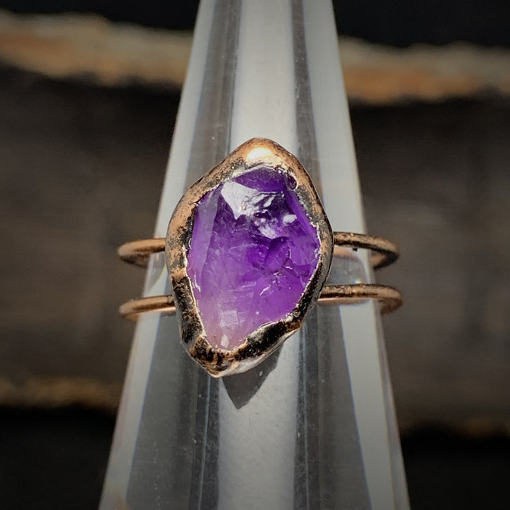 Anillo ajustable con doce piedras de nacimiento de piedra irregular natural en bruto de Olivenorma 