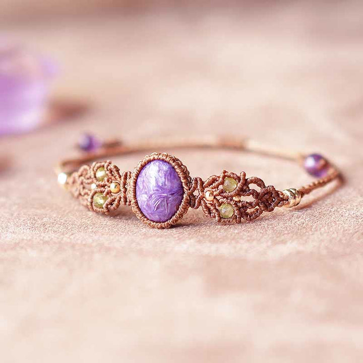 Pulsera y collar de amatista y charoita tejida a mano de Olivenorma