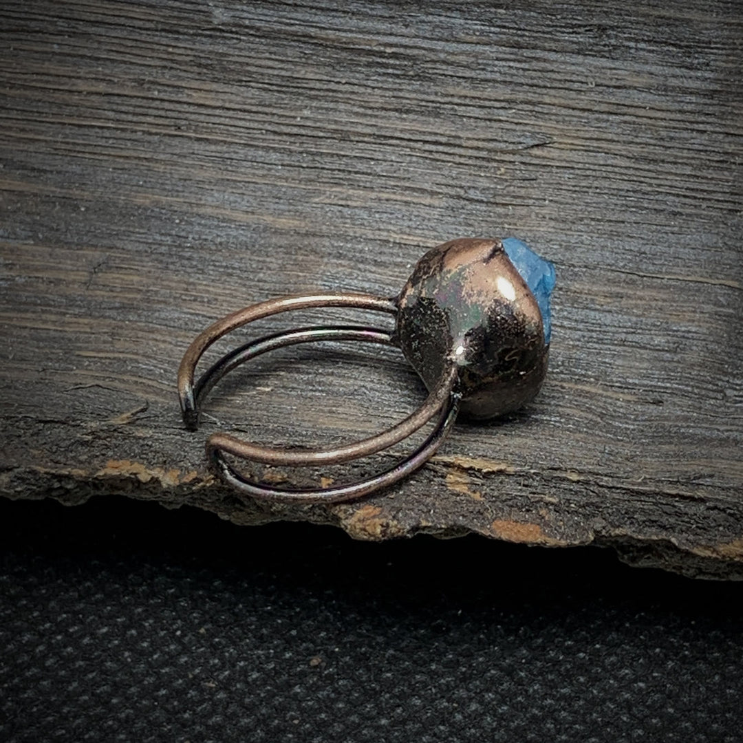Anillo ajustable con doce piedras de nacimiento de piedra irregular natural en bruto de Olivenorma 