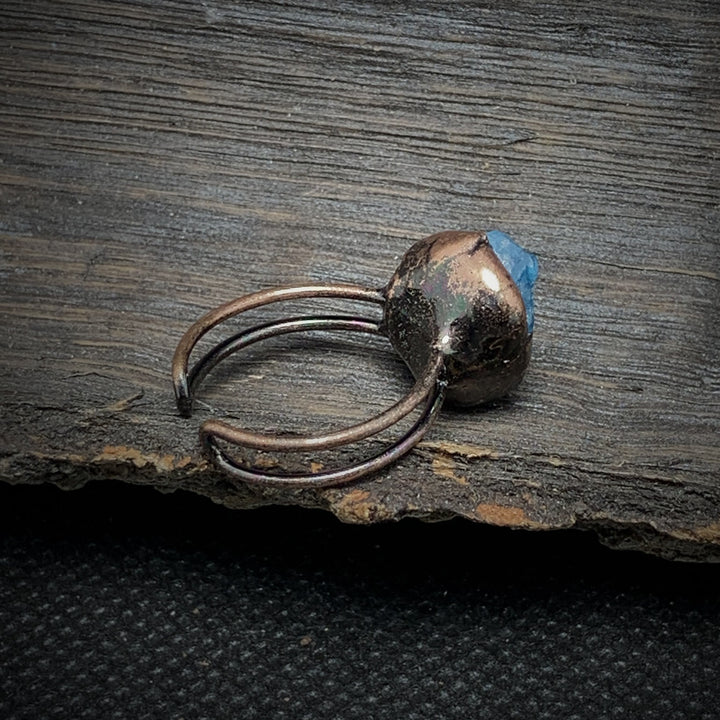 Anillo ajustable con doce piedras de nacimiento de piedra irregular natural en bruto de Olivenorma 