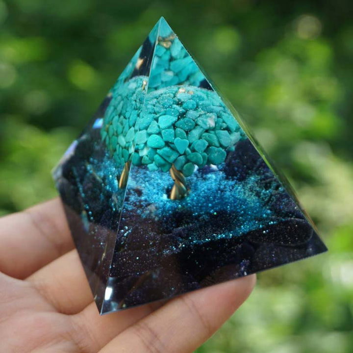 Pirámide de orgón curativo de piedra arenisca azul Olivenorma con turquesa