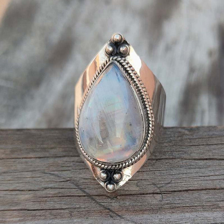 Anillo retro de piedra lunar Olivenorma