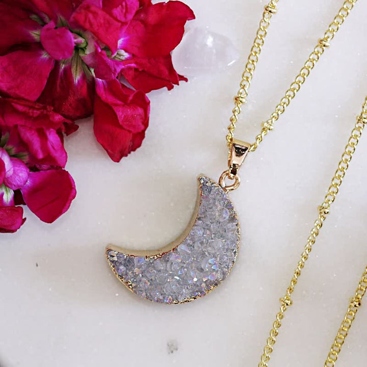 Collar de media luna de cristal natural de Olivenorma 