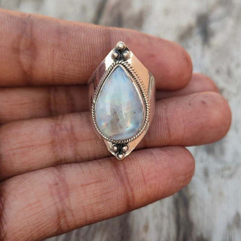 Anillo retro de piedra lunar Olivenorma
