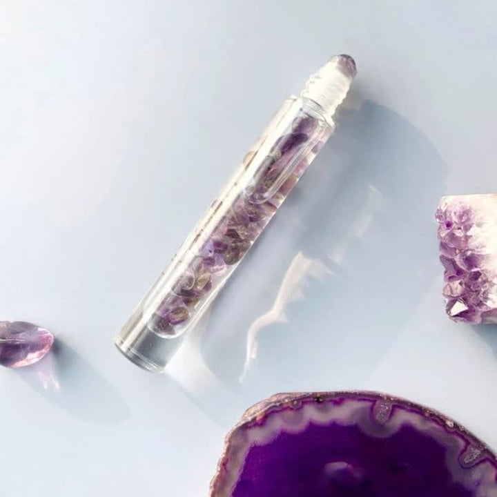 Botella de aceite esencial en roll-on de Olivenorma con decoración de cristal