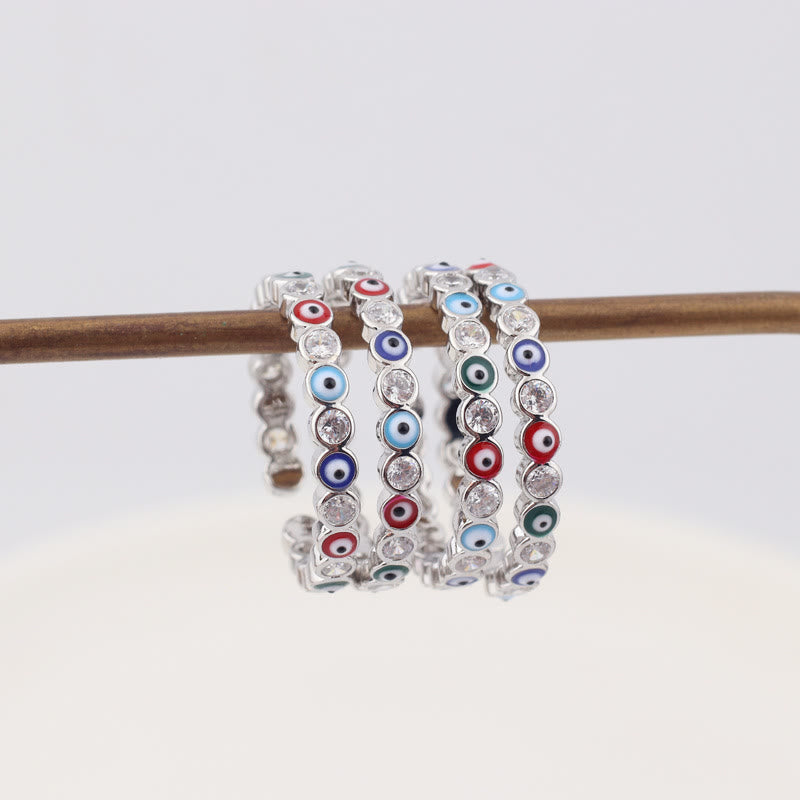 Anillo ajustable con circonita blanca y ojo malvado de colores de Olivenorma 