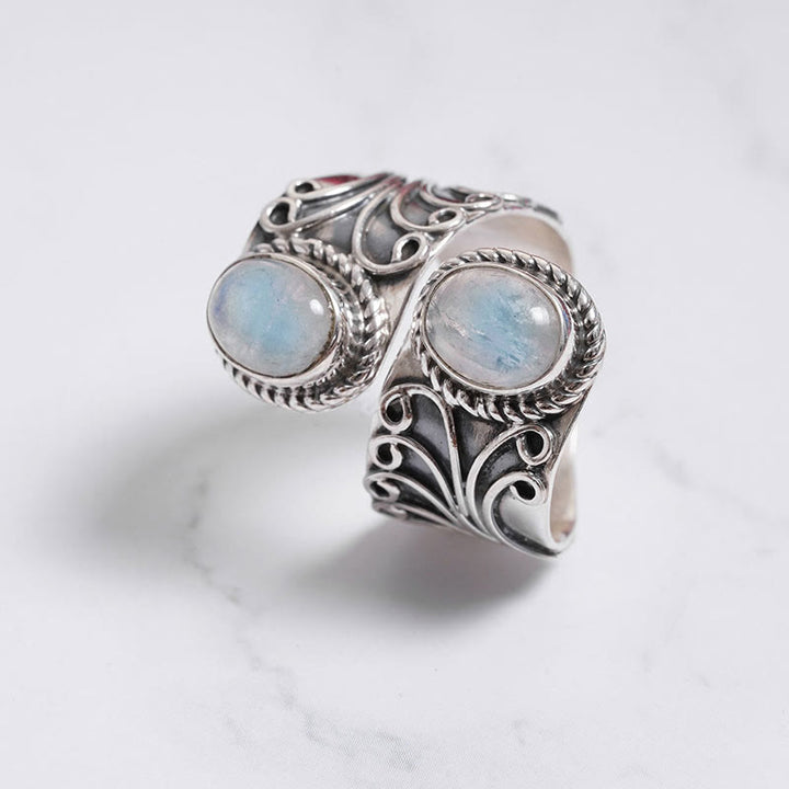 Anillo creativo de piedra lunar de Olivenorma